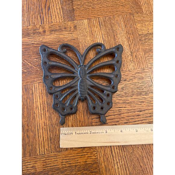 Cast Iron Butterfly trivet - Picture 5 of 5